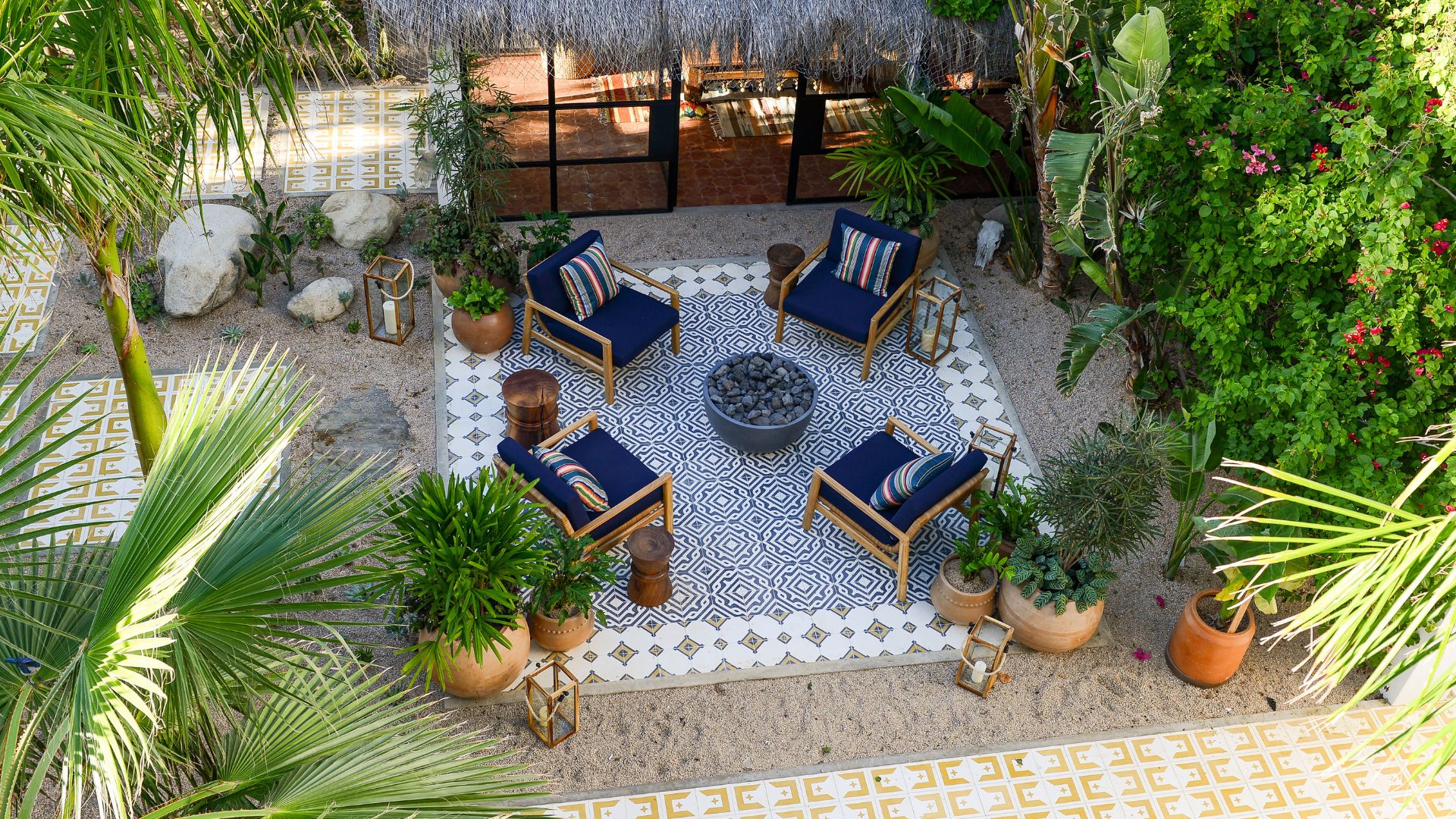 Custom outdoor furniture design Baja California Sur.